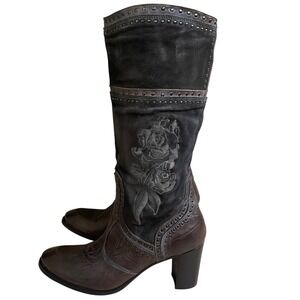 Mark nason lady NWOT SZ 11 Brown gray Leather Suede Embroidered Floral Studded